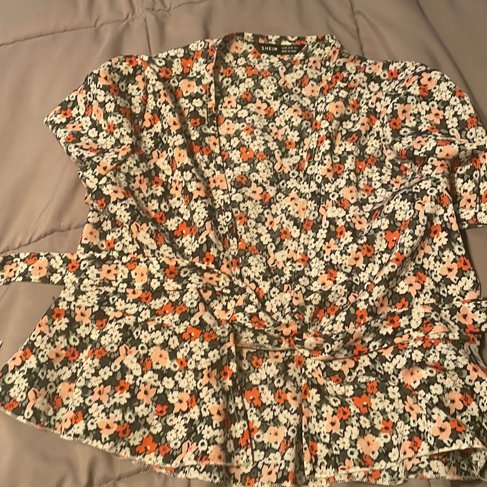 Ruffled flower top